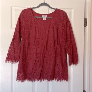 Red Lace 3/4 Sleeve Top